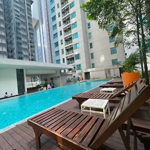 Summer Klcc By Luna Apartamento Kuala Lumpur